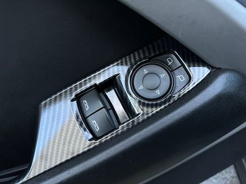 Used 2021 Chevrolet Camaro LT w/ RS Package image 13