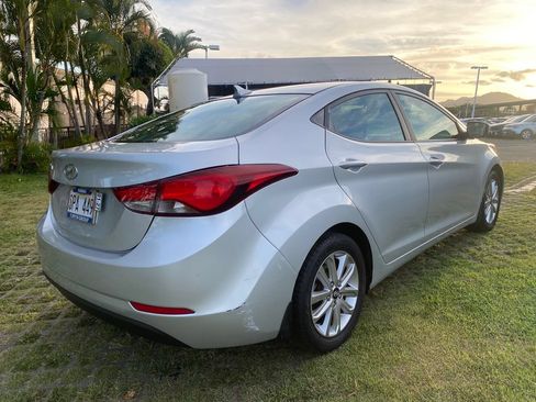 Used 2015 Hyundai Elantra SE w/ Option Group 02 FWD image 25