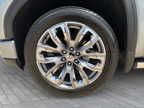 Used 2026 GMC Sierra 1500 Denali w/ Denali Reserve Package RWD image 9