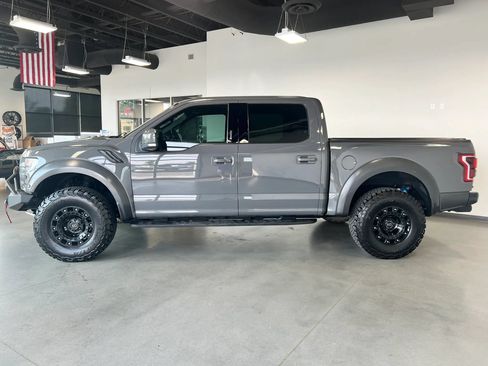 Used 2018 Ford F150 Raptor w/ Equipment Group 802A Luxury AWD/4WD image 3