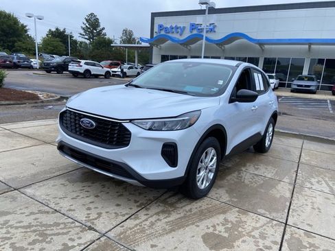 Used 2025 Ford Escape Active image 4