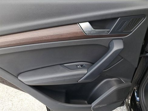 Certified 2023 Audi Q5 2.0T Premium Plus w/ Premium Plus Package image 29