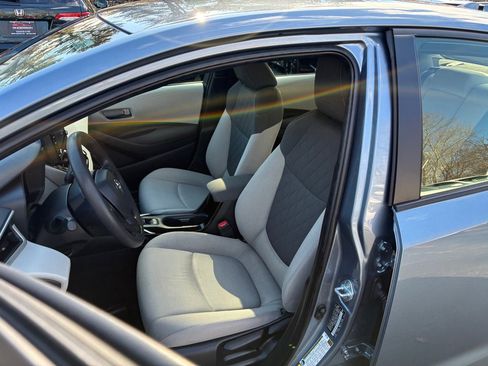 Used 2022 Toyota Corolla LE image 17