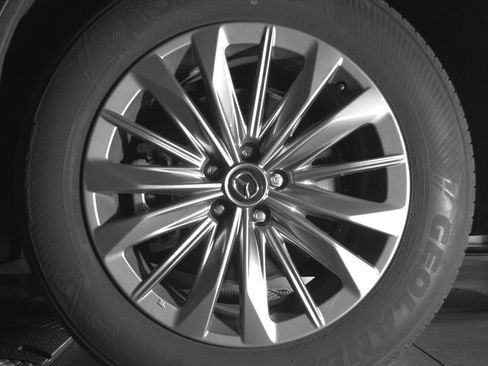 Used 2025 MAZDA CX-90 3.3 Turbo w/ Select Package AWD/4WD image 11
