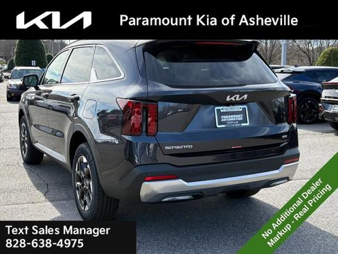 New 2026 Kia Sorento S w/ S Panoramic Sunroof Package image 4