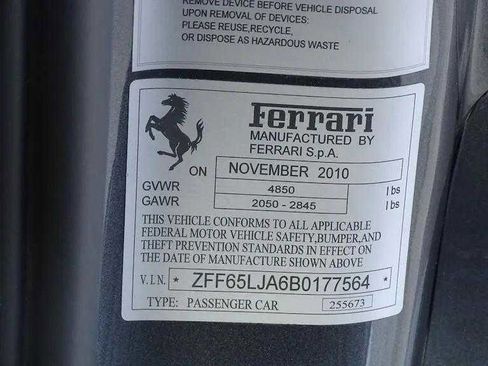 Used 2011 Ferrari California image 16