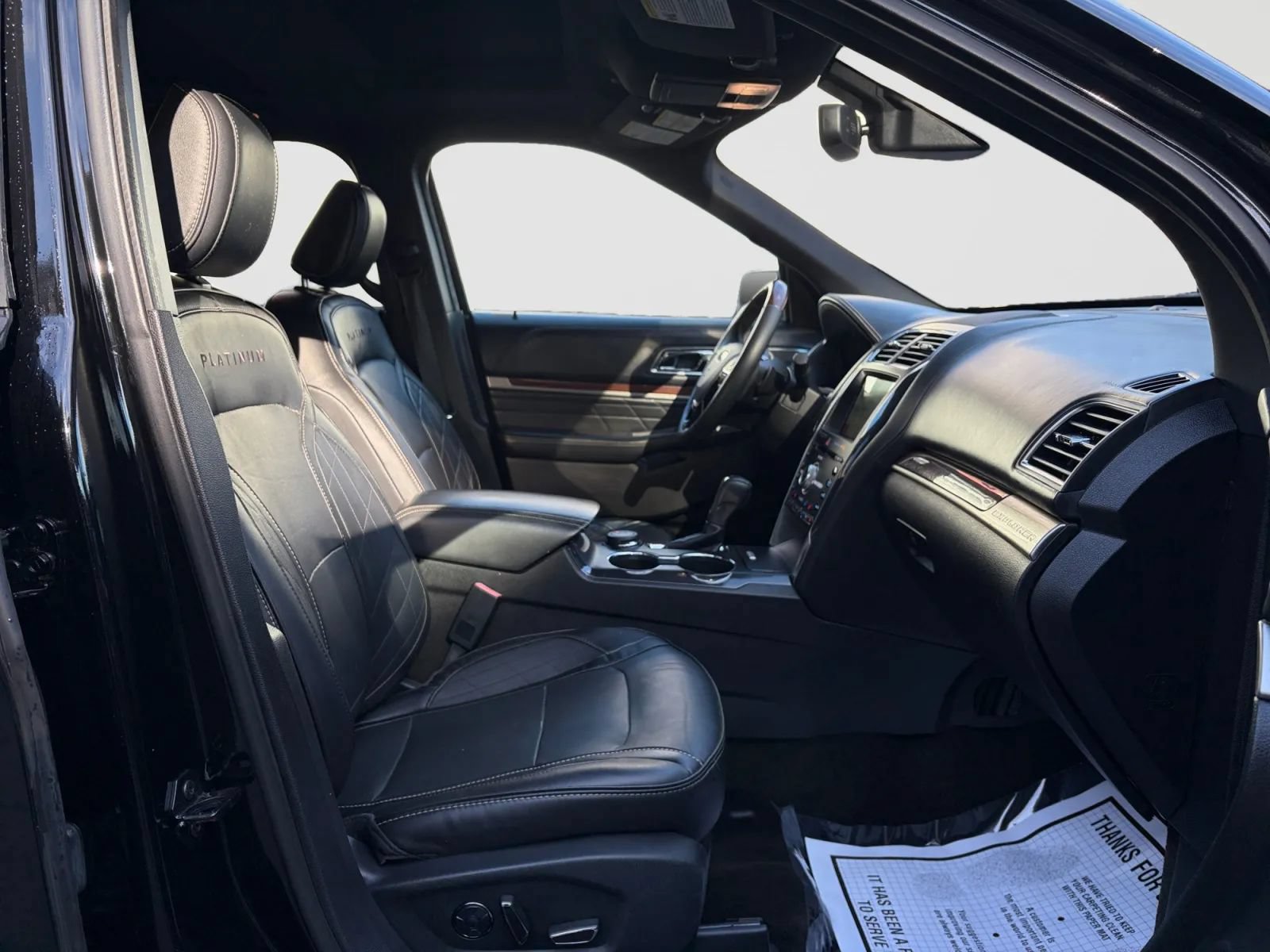 Used 2018 Ford Explorer Platinum AWD/4WD image 22