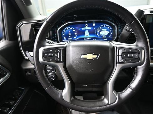 Used 2022 Chevrolet Silverado 1500 LT image 8