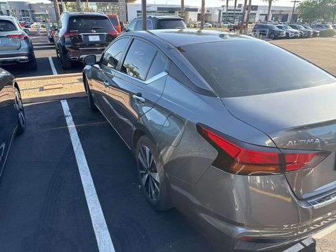 Used 2022 Nissan Altima 2.5 SV image 5