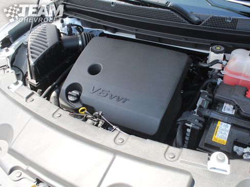 Used 2023 Chevrolet Traverse LT FWD image 32