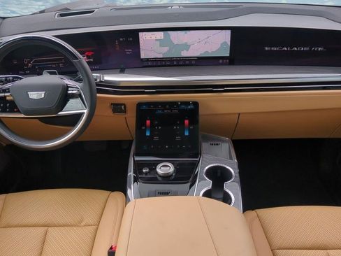 New 2026 Cadillac Escalade IQL Sport 2 AWD/4WD image 12