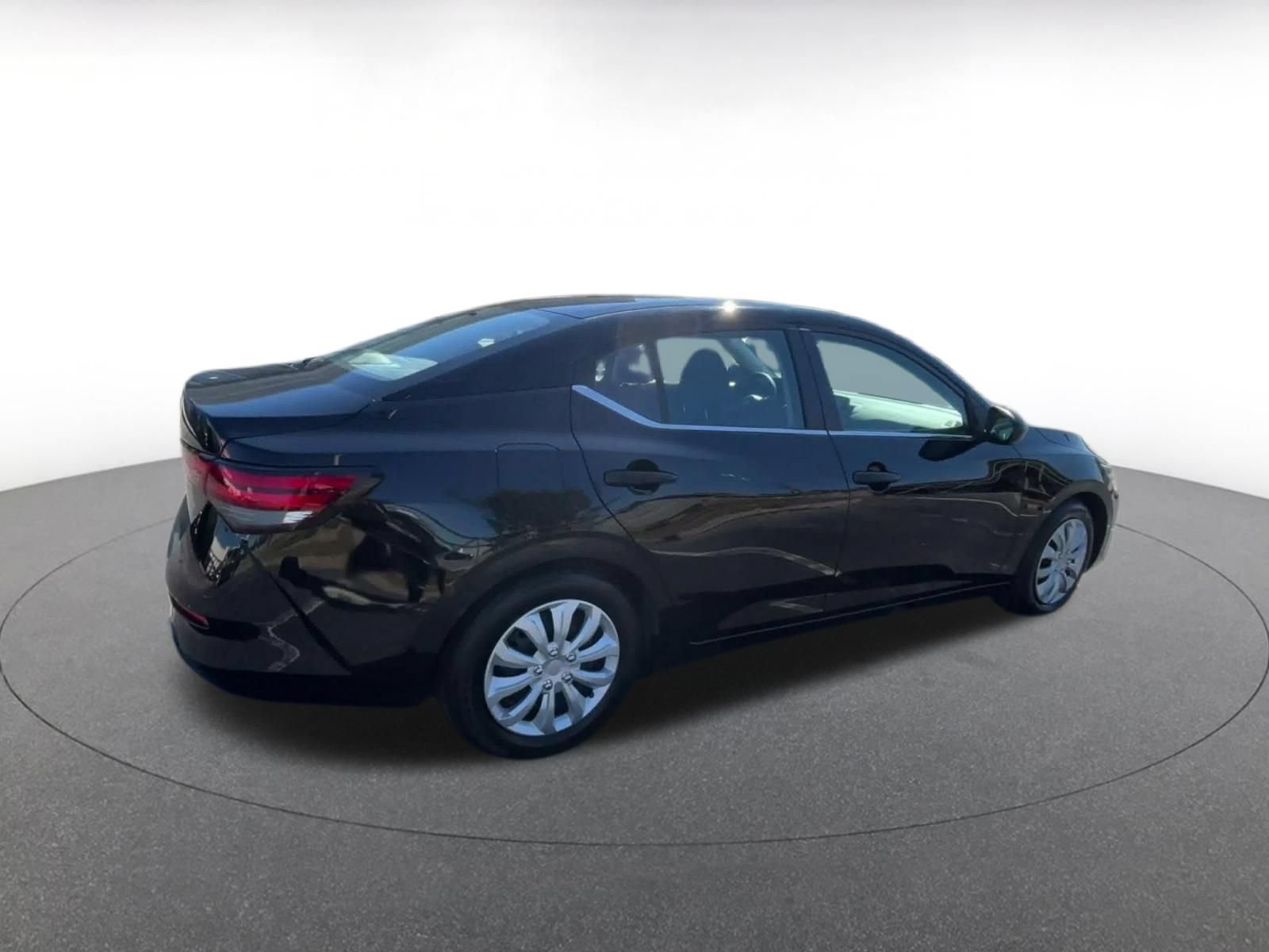 Used 2025 Nissan Sentra S FWD image 13
