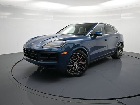 New 2026 Porsche Cayenne S image 1