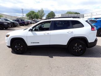 Used 2023 Jeep Cherokee Altitude Lux AWD/4WD video 2