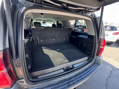 Used 2019 Chevrolet Suburban LT AWD/4WD image 9