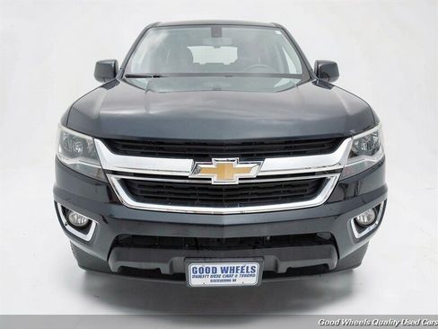 Used 2017 Chevrolet Colorado LT w/ LT Convenience Package RWD image 2