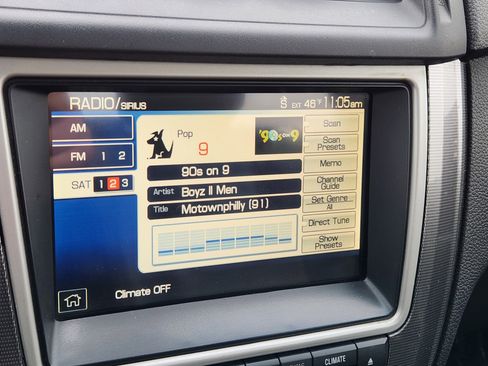 Used 2012 Ford Fusion SEL image 26