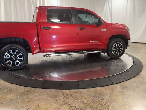 Used 2019 Toyota Tundra SR5 w/ TRD Off Road Package image 9