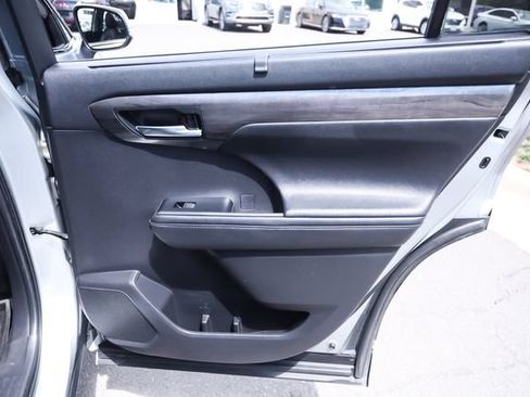 Used 2020 Toyota Highlander Platinum AWD/4WD image 71