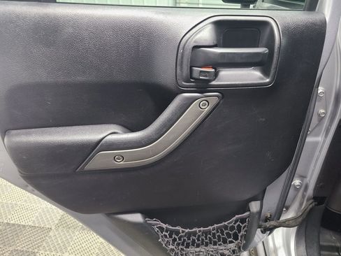 Used 2016 Jeep Wrangler Unlimited Sport image 35