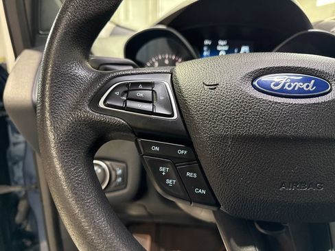 Used 2018 Ford Escape SE FWD image 13