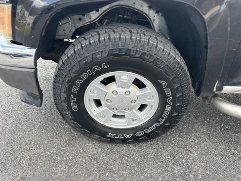 Used 2006 GMC Canyon SLE image 7