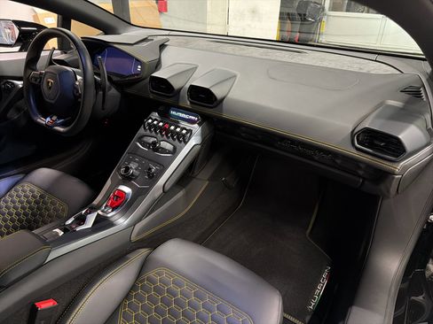 Used 2019 Lamborghini Huracan LP 580-2 image 22