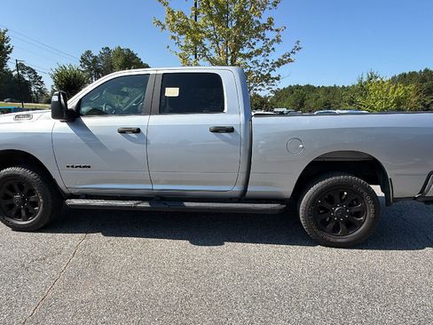 Used 2026 RAM 2500 Big Horn AWD/4WD image 11