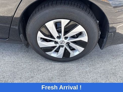 Used 2024 Nissan Altima 2.5 S FWD image 16