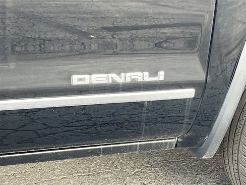 Used 2017 GMC Sierra 1500 Denali w/ Denali Ultimate Package image 34