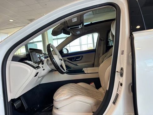 Used 2023 Mercedes-Benz S 580 4MATIC Sedan image 19