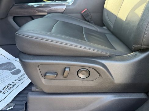 Used 2025 Chevrolet Silverado 2500 LTZ w/ LTZ Plus Package image 13