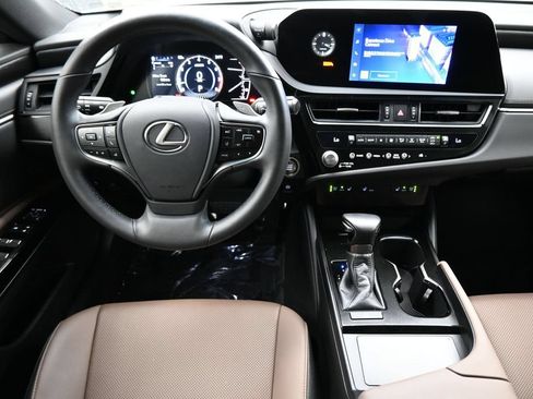 Used 2023 Lexus ES 350 w/ Premium Package FWD image 6