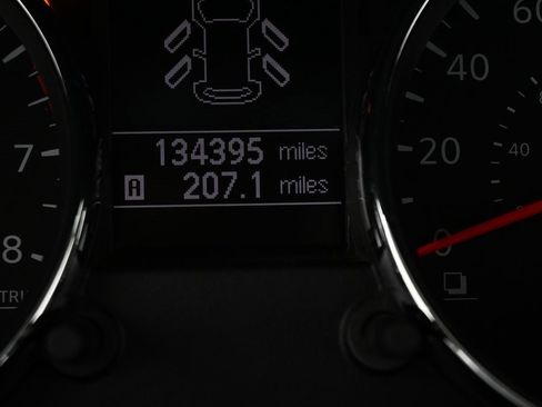 Used 2011 Nissan Rogue SV w/ SL Pkg image 27