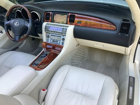 Used 2008 Lexus SC 430 Convertible image 19