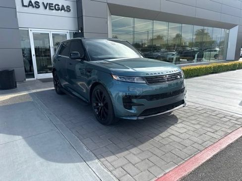 Used 2025 Land Rover Range Rover Sport Dynamic SE AWD/4WD image 3