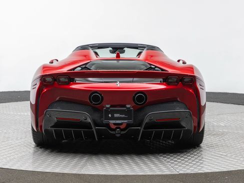 Used 2024 Ferrari SF90 Spider AWD/4WD image 8