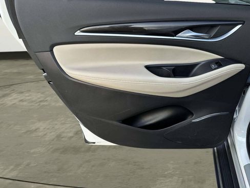 Used 2019 Buick Enclave Premium FWD image 14