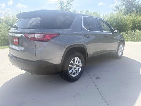Used 2019 Chevrolet Traverse LS AWD/4WD image 4