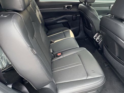 New 2026 Kia Sorento EX FWD image 17