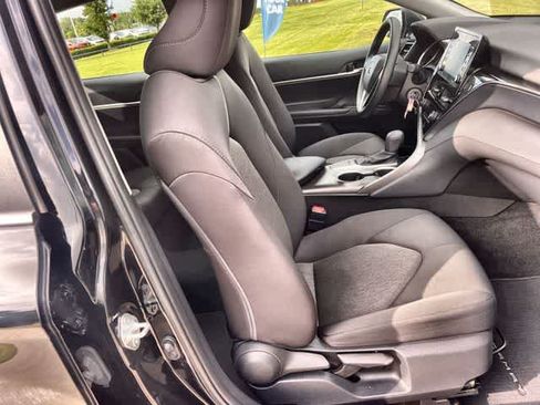 Used 2022 Toyota Camry LE w/ Carpet Mat Package (TMS) FWD image 12
