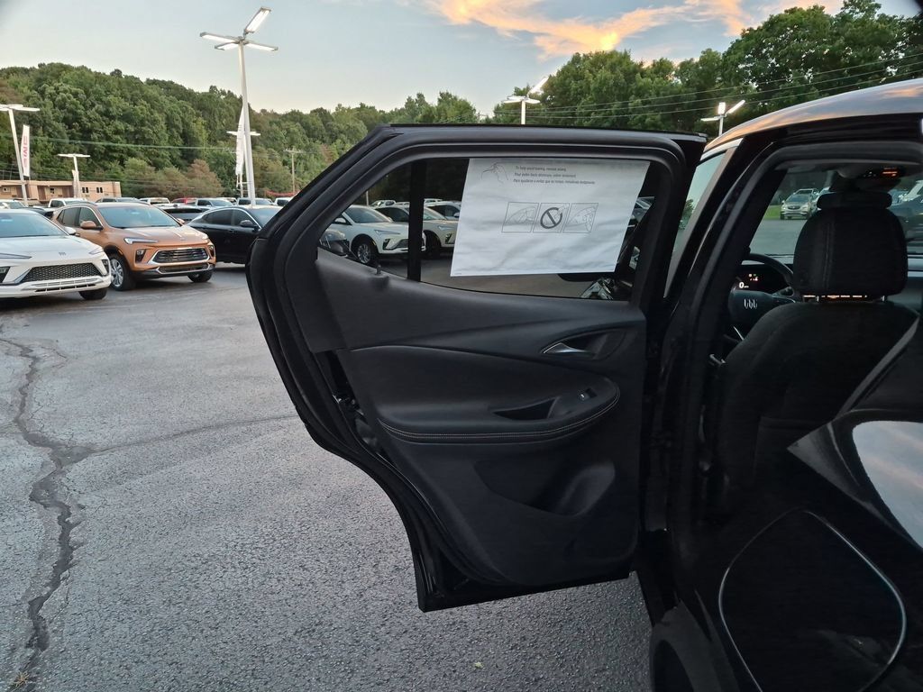 New 2026 Buick Encore GX Preferred w/ Comfort Package AWD/4WD image 29