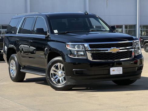 Used 2019 Chevrolet Tahoe LS image 2