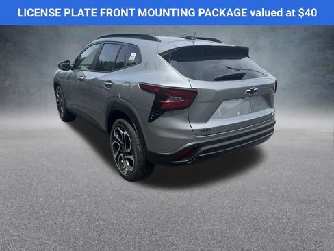 New 2026 Chevrolet Trax RS w/ Sunroof Package FWD image 5