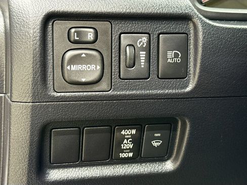 Used 2024 Toyota 4Runner TRD Off-Road Premium AWD/4WD image 12