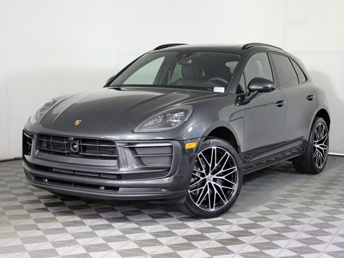 New 2026 Porsche Macan image 1