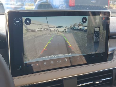 Certified 2023 Lincoln Corsair AWD w/ Equipment Group 101A image 17