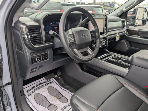 New 2026 Ford F250 Lariat w/ Black Appearance Package image 17