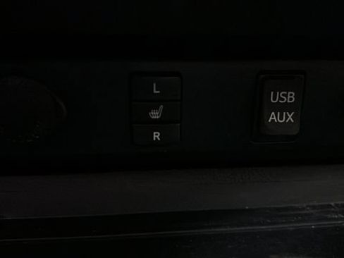 Used 2018 Toyota Tundra SR5 AWD/4WD image 19