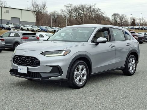 Used 2023 Honda HR-V LX image 3